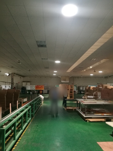 正能量無電照明系統在廠房應用實拍圖(室內) 正能量無電照明系統在廠房應用實拍圖(室內)